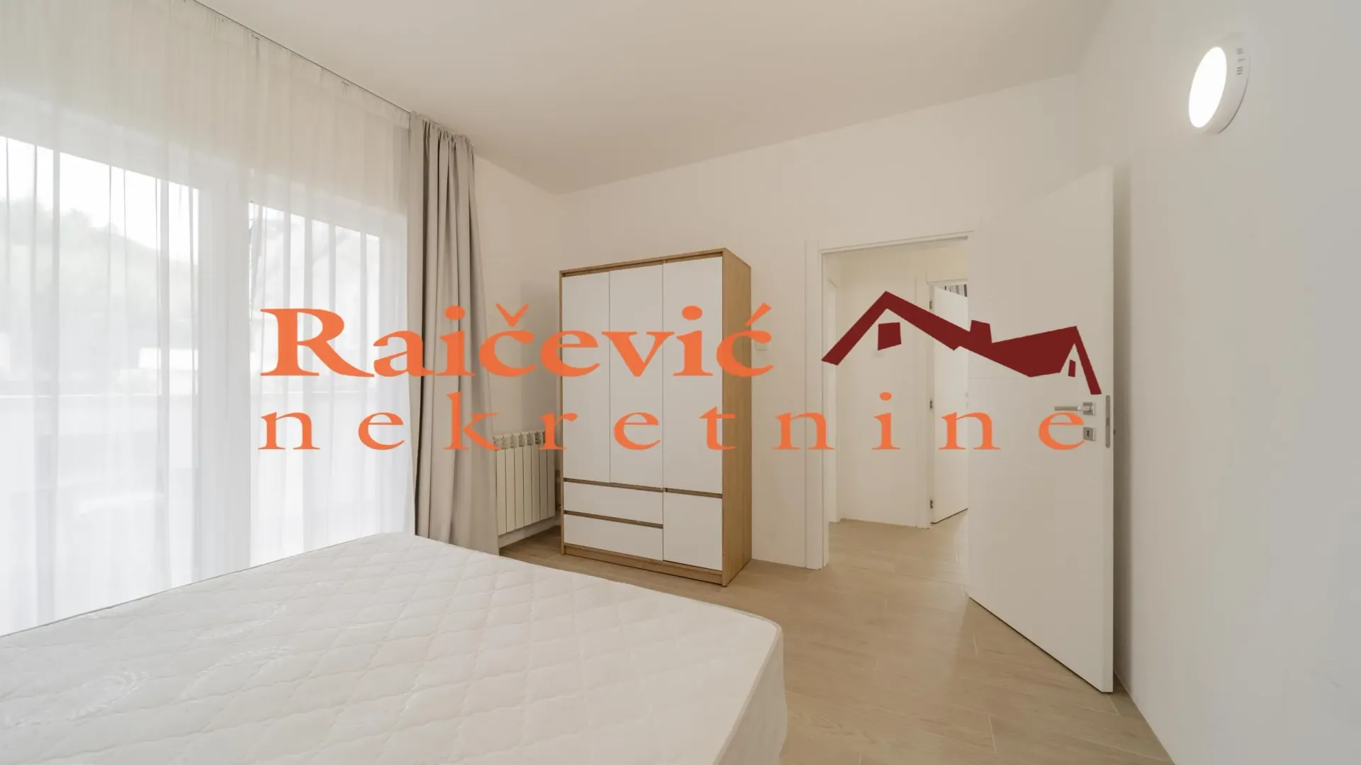Prodaja, četvorosoban stan, 145m², Savski Venac, Beograd