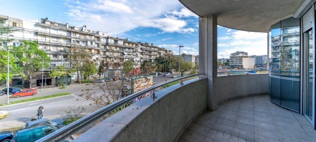 Prodaja, trosoban stan, 133m², Preko Morače, Podgorica