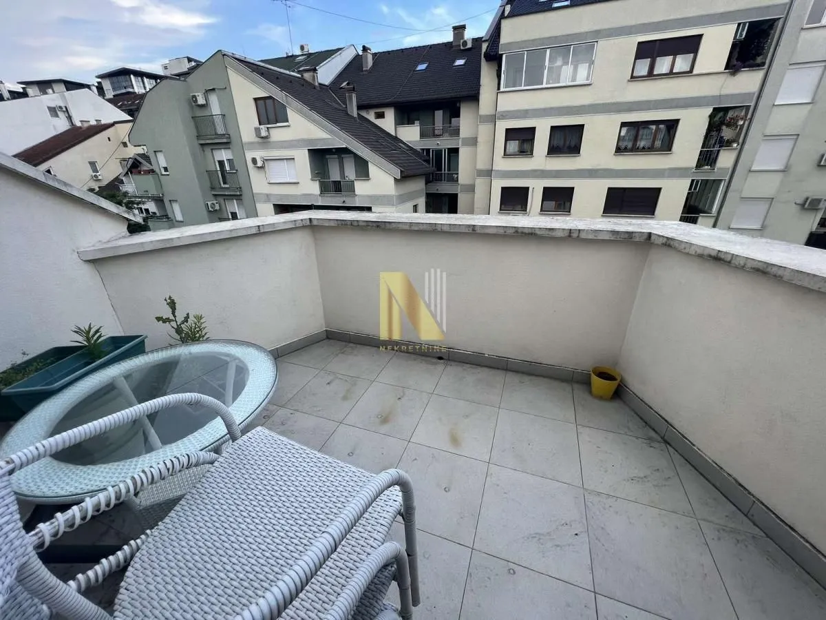Prodaja, stan, 174m², Bulevar Oslobodjenja, Novi Sad Sve Podlokacije