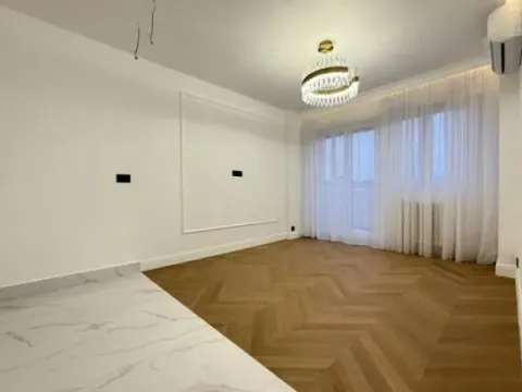 Stan in Južni Bulevar