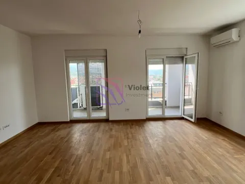 Prodaja, trosoban stan, 104m², Stari Aerodrom, Podgorica - image 7