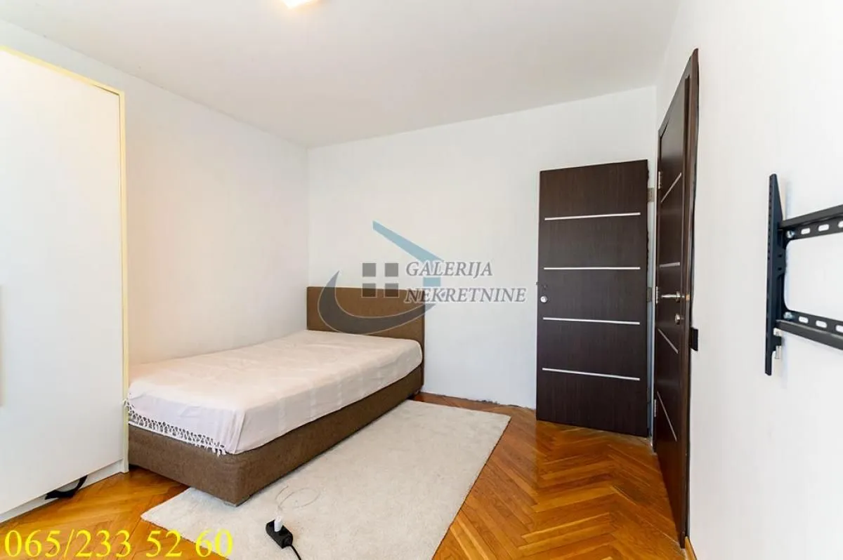 Prodaja, trosoban stan, 68m², Stari Grad, Beograd