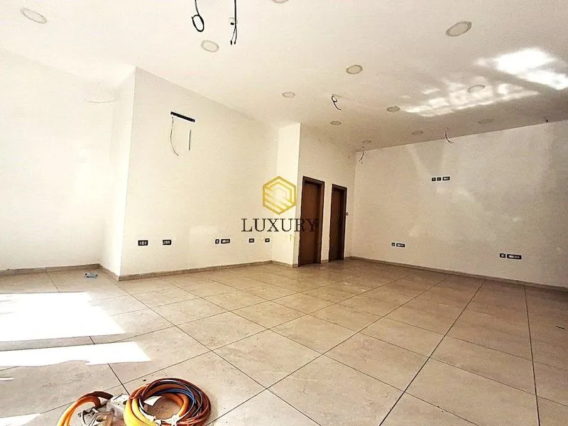 Rent, office space, 118m², Stari Aerodrom, Podgorica