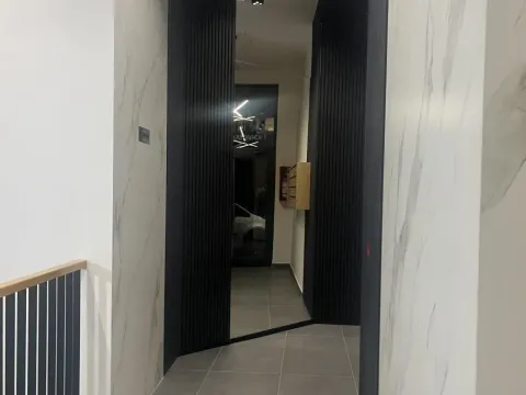 Izdavanje, trosoban stan, 75m², Centar, Novi Sad - image 2