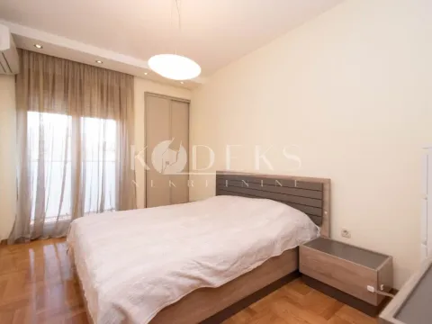 Izdavanje, trosoban stan, 94m², Momišići, Podgorica - image 17