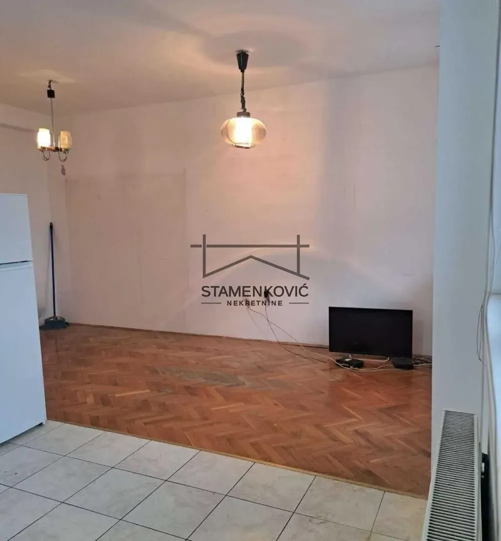 Prodaja, jednosoban stan, 44m², Detelinara, Novi Sad Sve Podlokacije