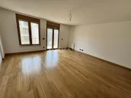 Prodaja, četvorosoban stan, 261m², Vračar Hram, Vračar Sve Podlokacije - image 2