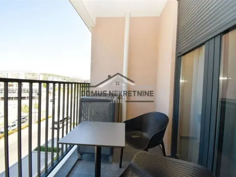 Rent, one bedroom apartment, 57m², Podgorica, Crna Gora - image 10