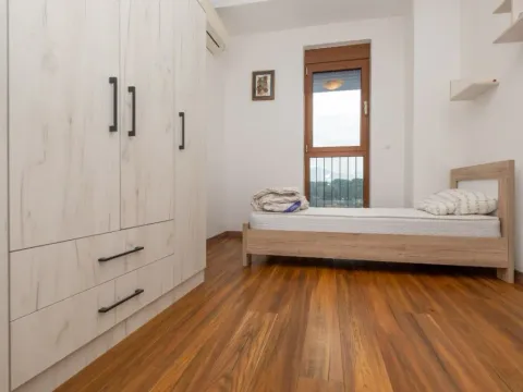 Izdavanje, trosoban stan, 118m², Preko Morače, Podgorica - image 7