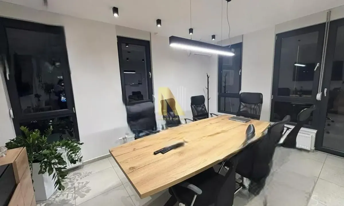 Izdavanje, poslovni prostor, 70m², Salajka, Novi Sad Sve Podlokacije