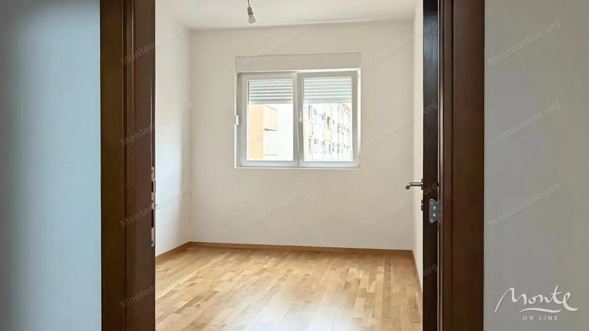 Prodaja, dvosoban stan, 73m², Tuški Put, Podgorica