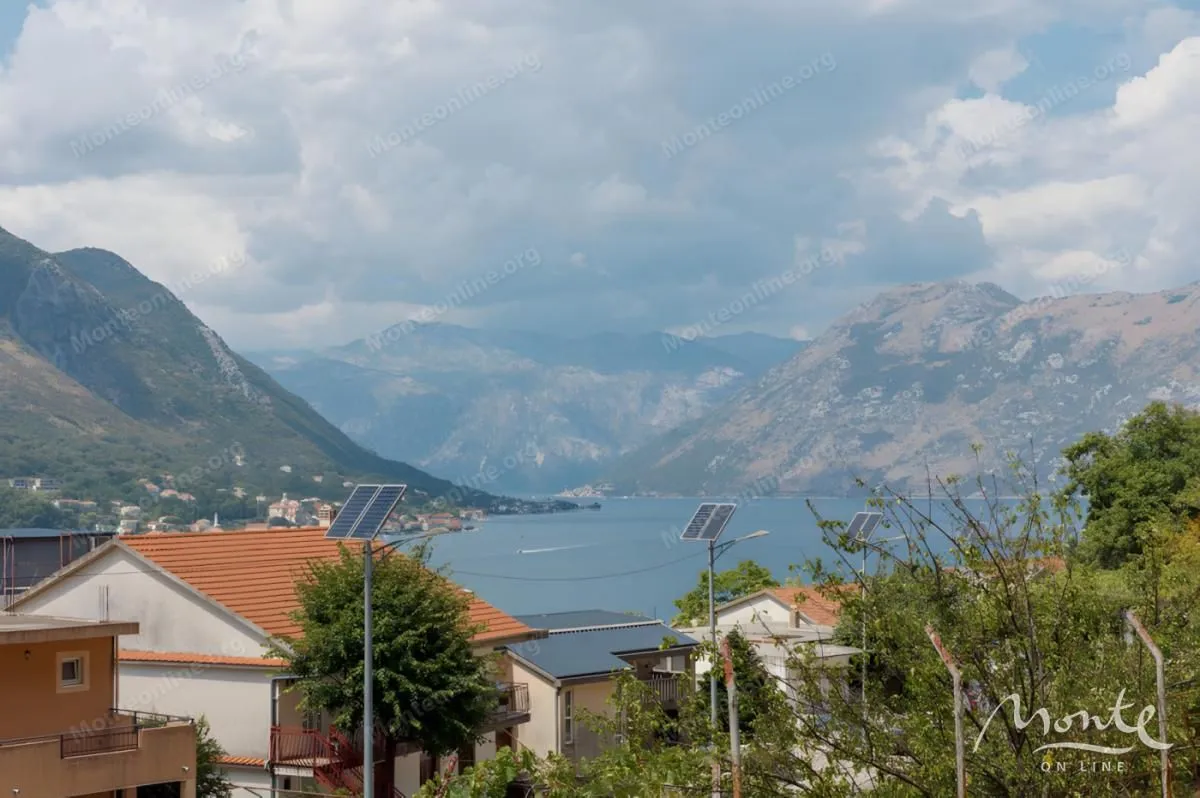 Sale, one bedroom apartment, 50m², Dobrota, Kotor