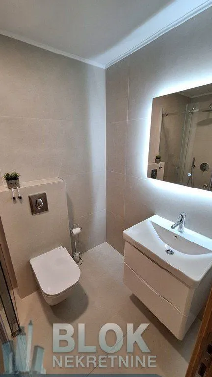 Izdavanje, jednosoban stan, 48m², City Kvart, Podgorica