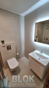 Izdavanje, jednosoban stan, 48m², City Kvart, Podgorica - image 9
