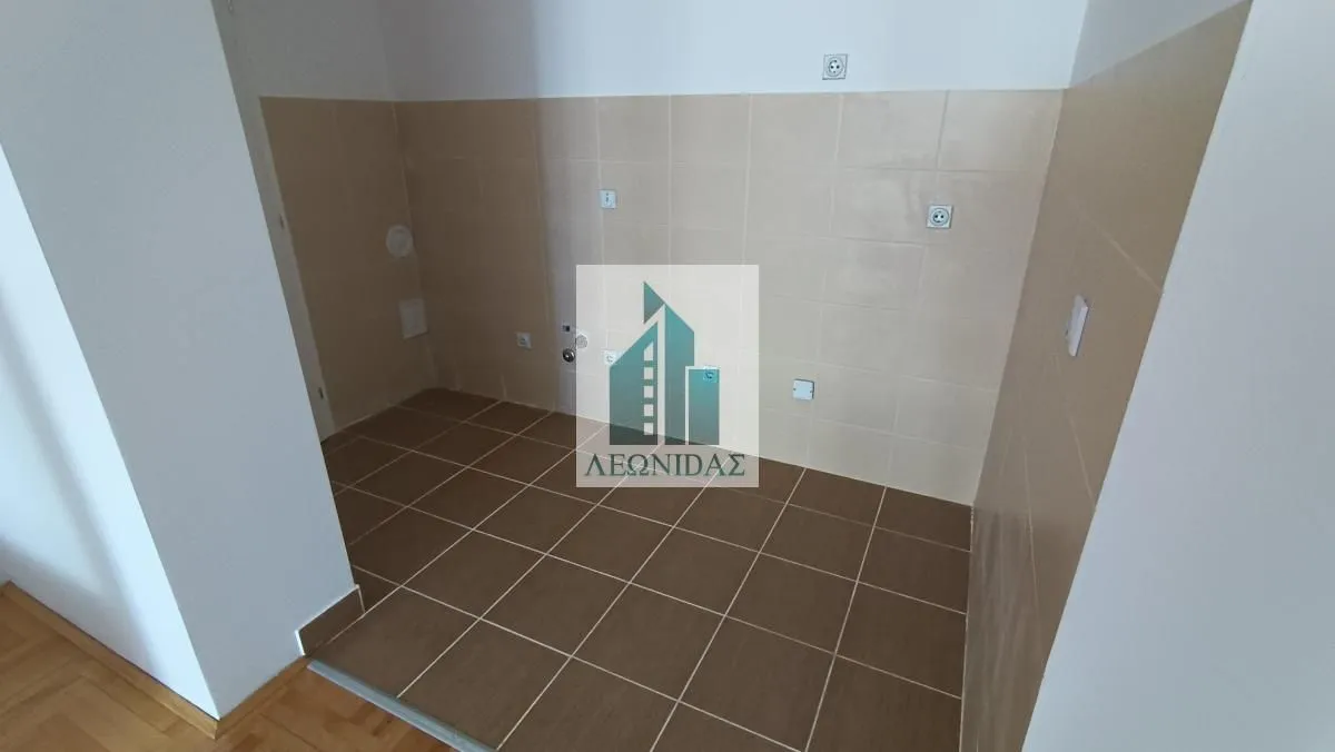 Prodaja, trosoban stan, 79m², Medijana, Niš