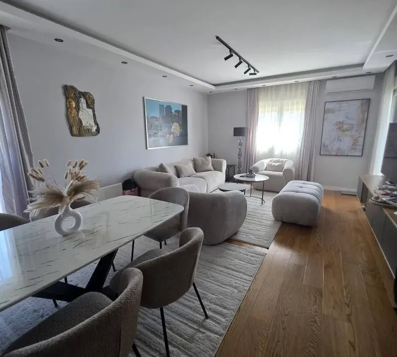 Sale, two bedroom apartment, 78m², Centar, Bar