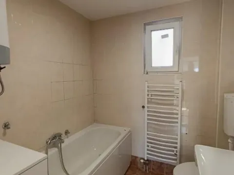 Izdavanje, kuća, 95m², Gradska Bolnica, Zvezdara Sve Podlokacije - image 7