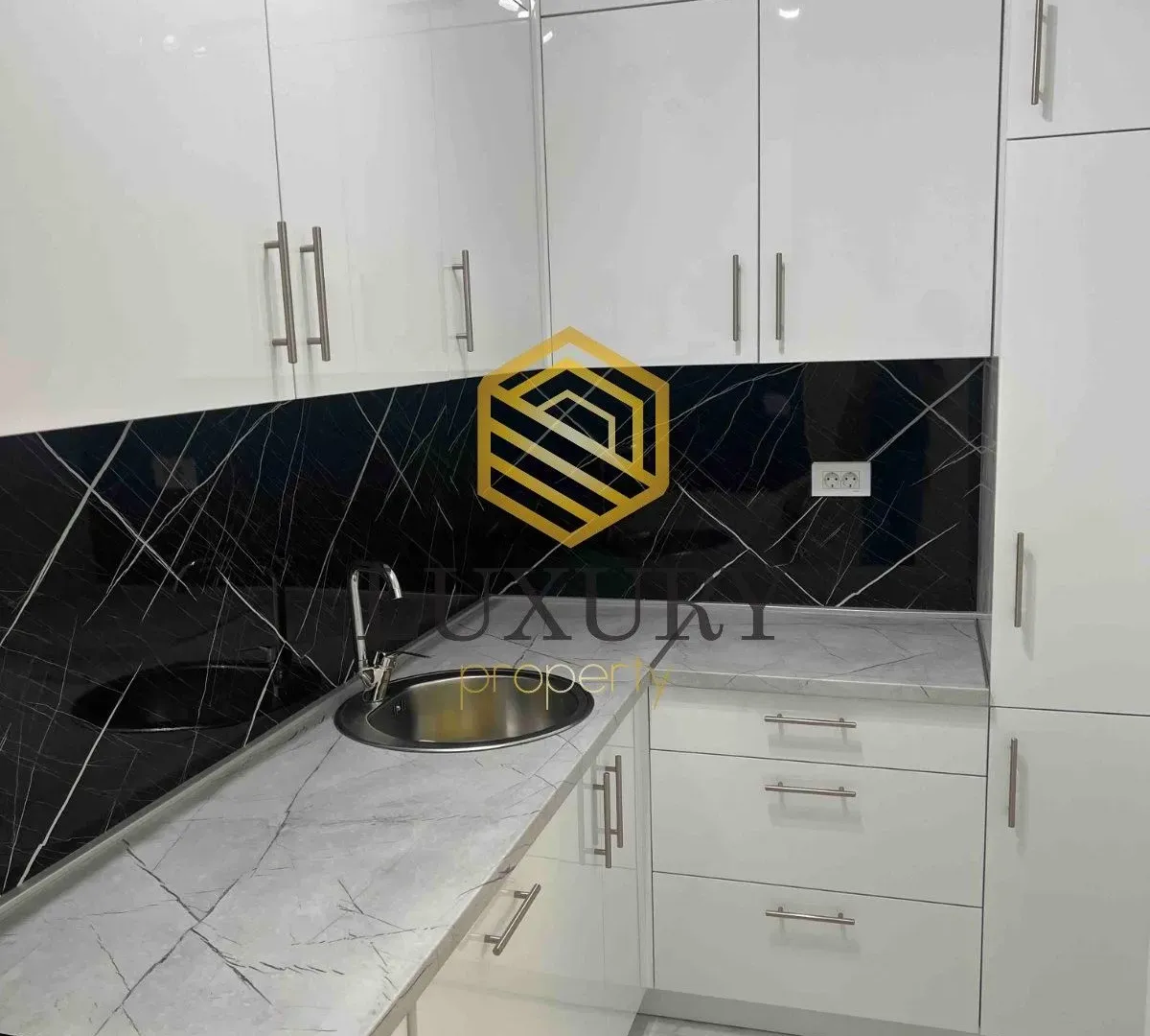 Rent, two bedroom apartment, 76m², Central Point, Podgorica