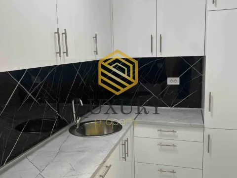 Rent, two bedroom apartment, 76m², Central Point, Podgorica - image 15