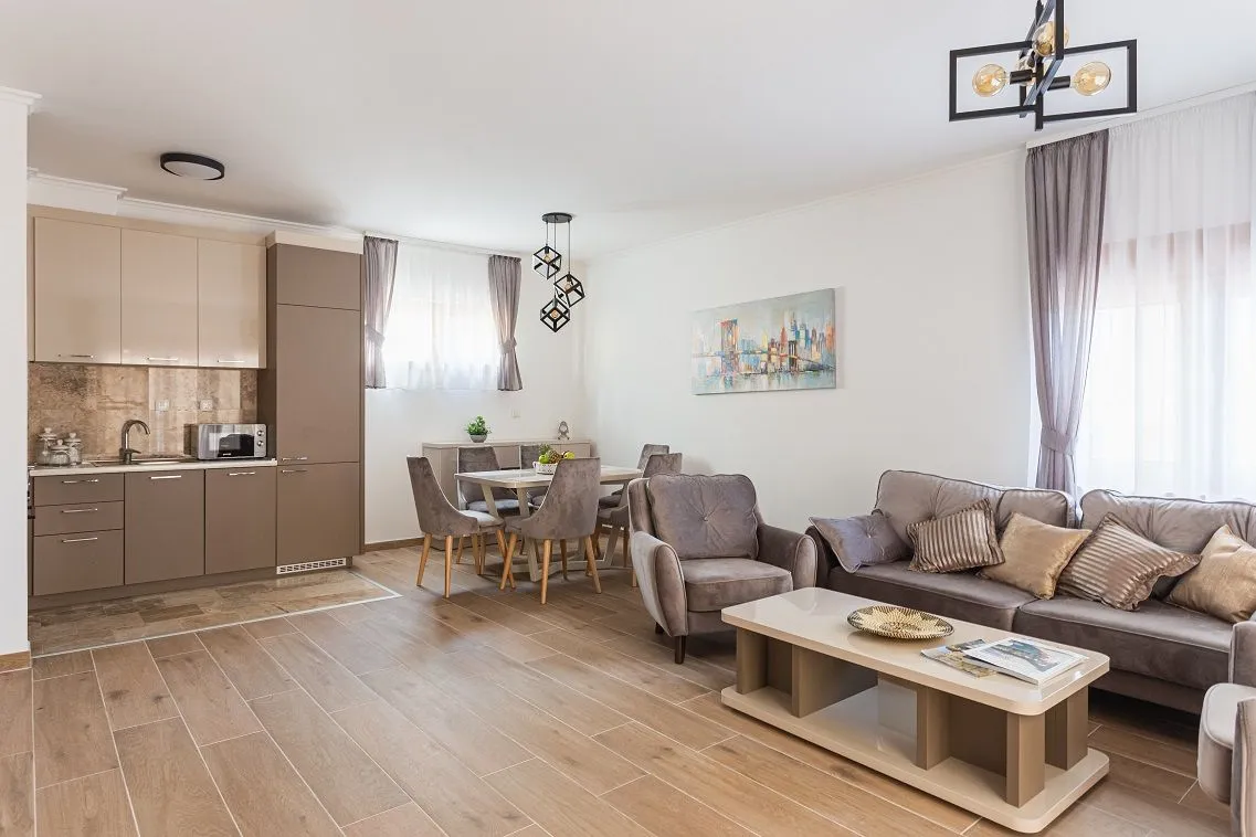Prodaja, jednosoban stan, 87m², Pržno, Budva