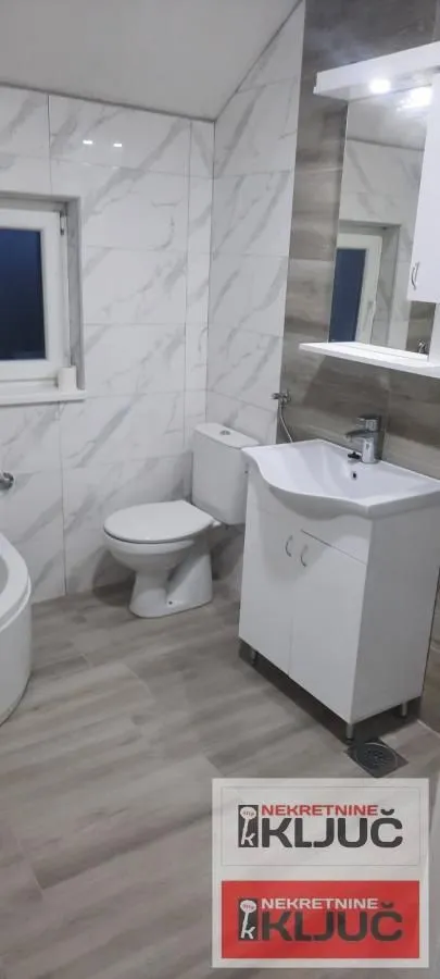 Prodaja, četvorosoban stan, 71m², Adice, Novi Sad Sve Podlokacije