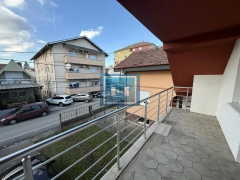 Sale, house, 350m², Centar, Jagodina - image 39
