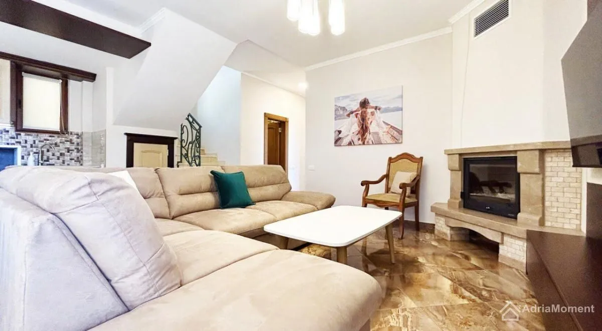 Sale, house, 240m², Šušanj, Bar