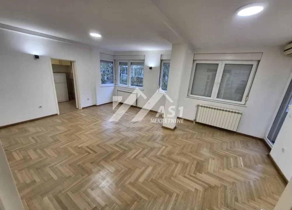 Rent, four bedroom apartment, 90m², Rotkvarija, Novi Sad Sve Podlokacije