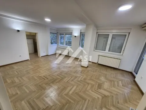 Rent, four bedroom apartment, 90m², Rotkvarija, Novi Sad Sve Podlokacije - image 1