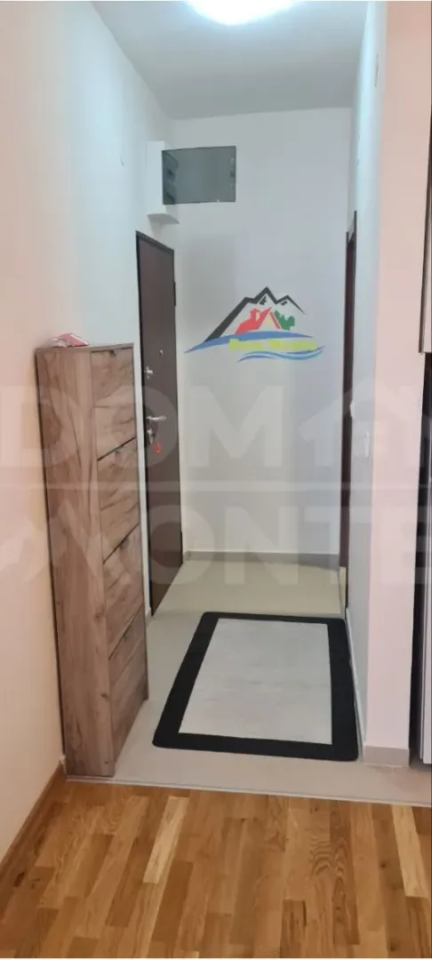 Izdavanje, jednosoban stan, 45m², Tivat, Crna Gora