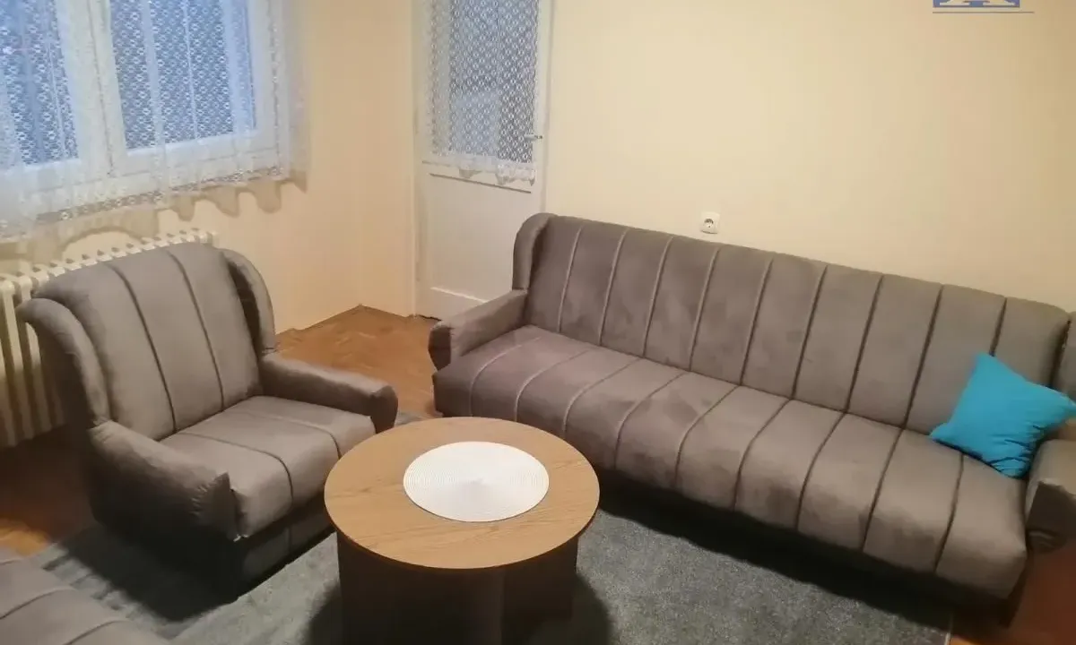 Izdavanje, dvosoban stan, 56m², Banatić, Novi Sad Sve Podlokacije