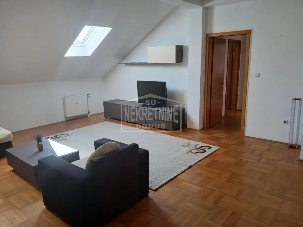 Sale, three bedroom apartment, 98m², Centar, Subotica
