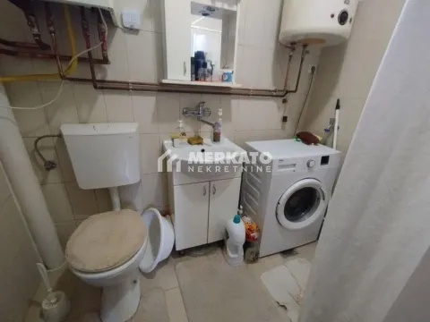 Prodaja, kuća, 249m², Dolja, Zrenjanin - image 14