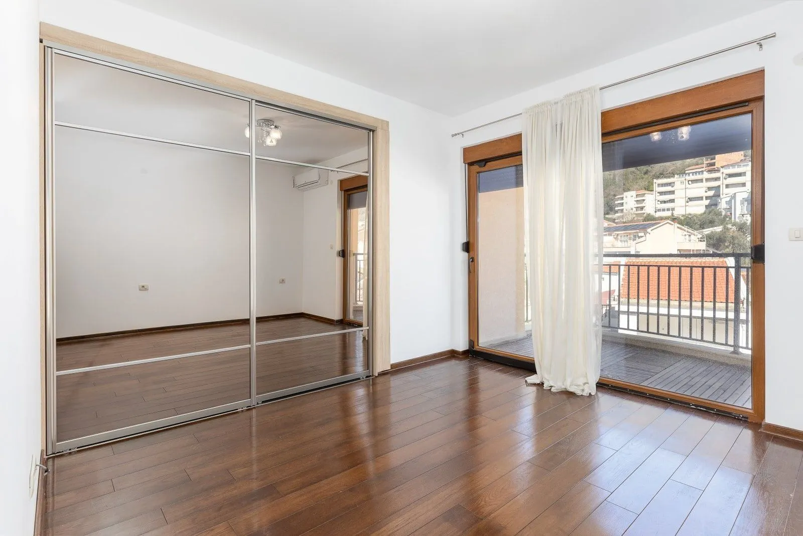 Sale, three bedroom apartment, 152m², Petrovac, Budva