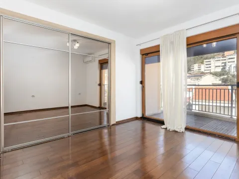 Prodaja, trosoban stan, 152m², Petrovac, Budva - image 9