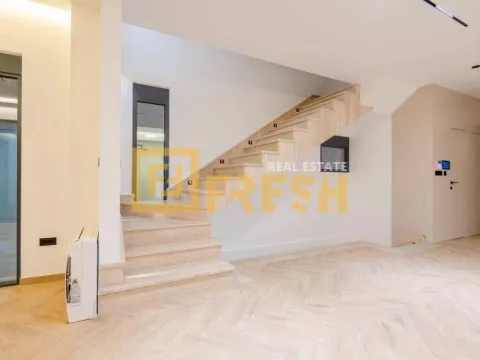 Sale, house, 240m², Budva, Crna Gora - image 3