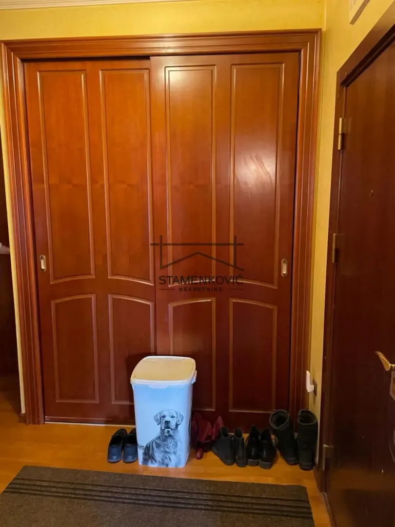 Prodaja, četvorosoban stan, 147m², Spens, Novi Sad Sve Podlokacije
