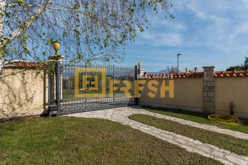 Rent, house, 370m², Zabjelo, Podgorica
