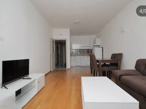 Stan in Stari Aerodrom