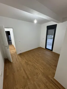 Rent, two bedroom apartment, 57m², Podgorica, Crna Gora - image 3