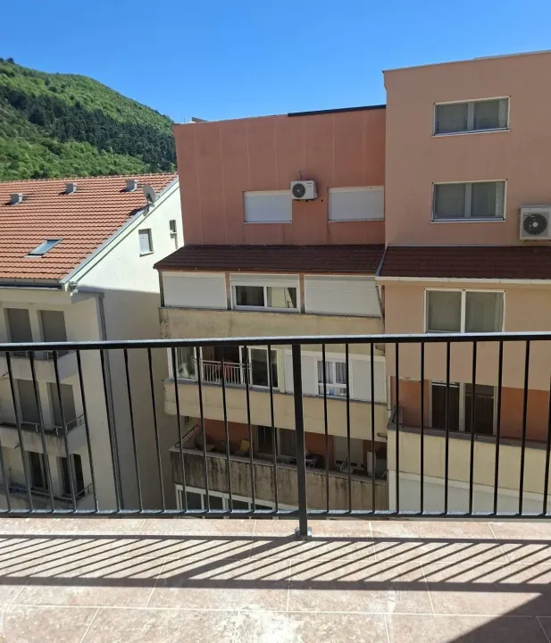 Sale, one bedroom apartment, 56m², Lazi, Budva