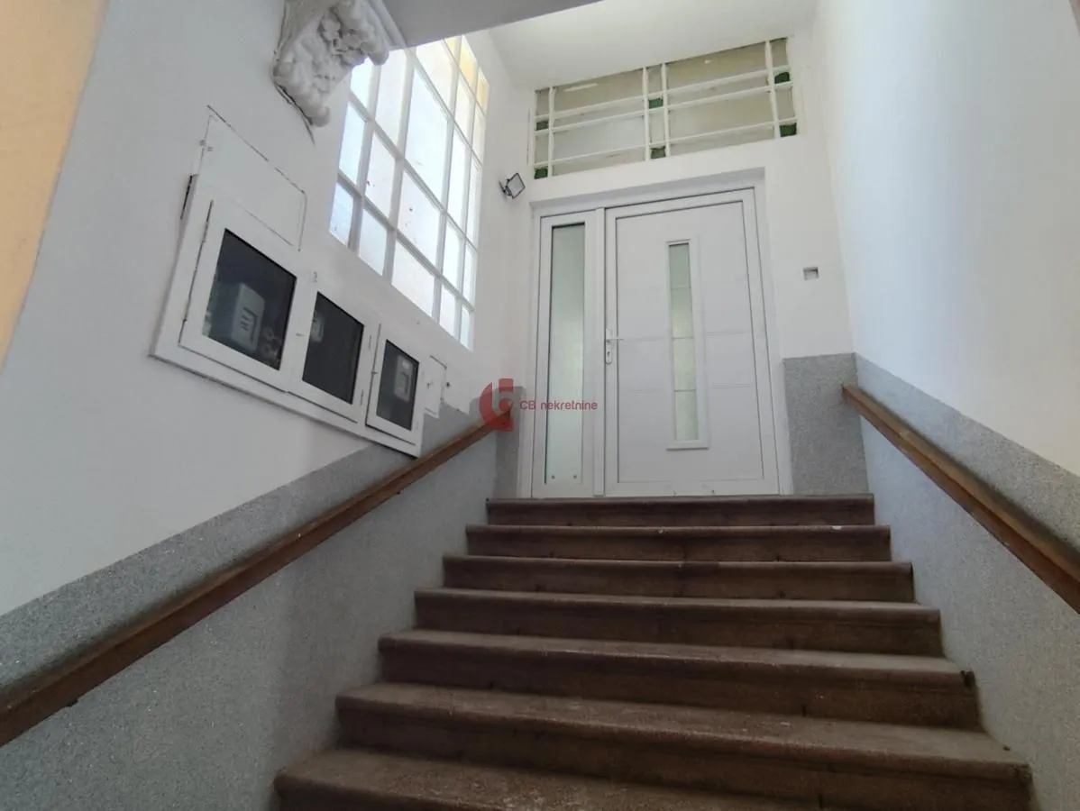 Sale, three bedroom apartment, 140m², Centar, Subotica