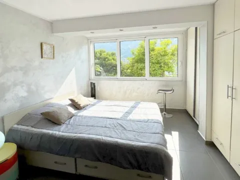 Prodaja, dvosoban stan, 55m², Dobrota, Kotor