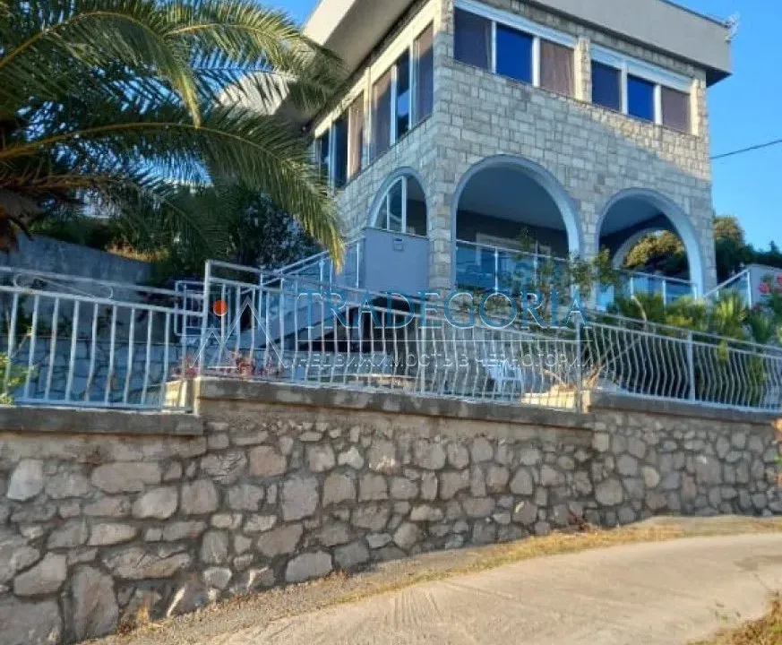 Prodaja, kuća, 128m², Utjeha, Bar