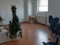Izdavanje, poslovni prostor, 410m², Zemun Gornji Grad, Zemun Sve Podlokacije - image 3