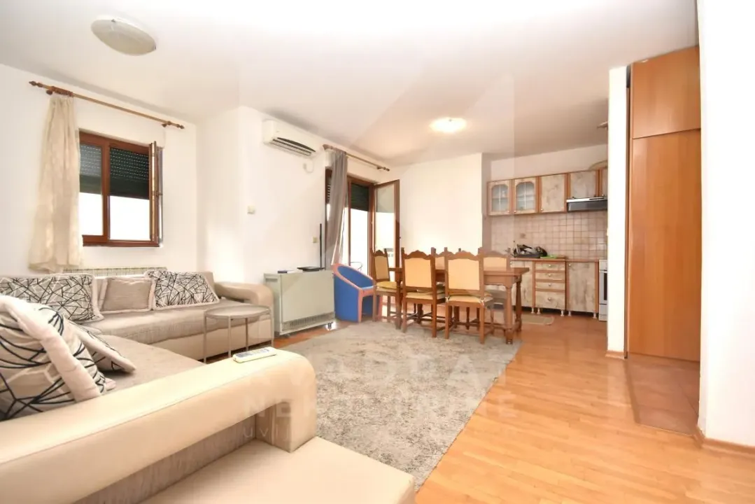 Rent, one bedroom apartment, 50m², Stari Aerodrom, Podgorica