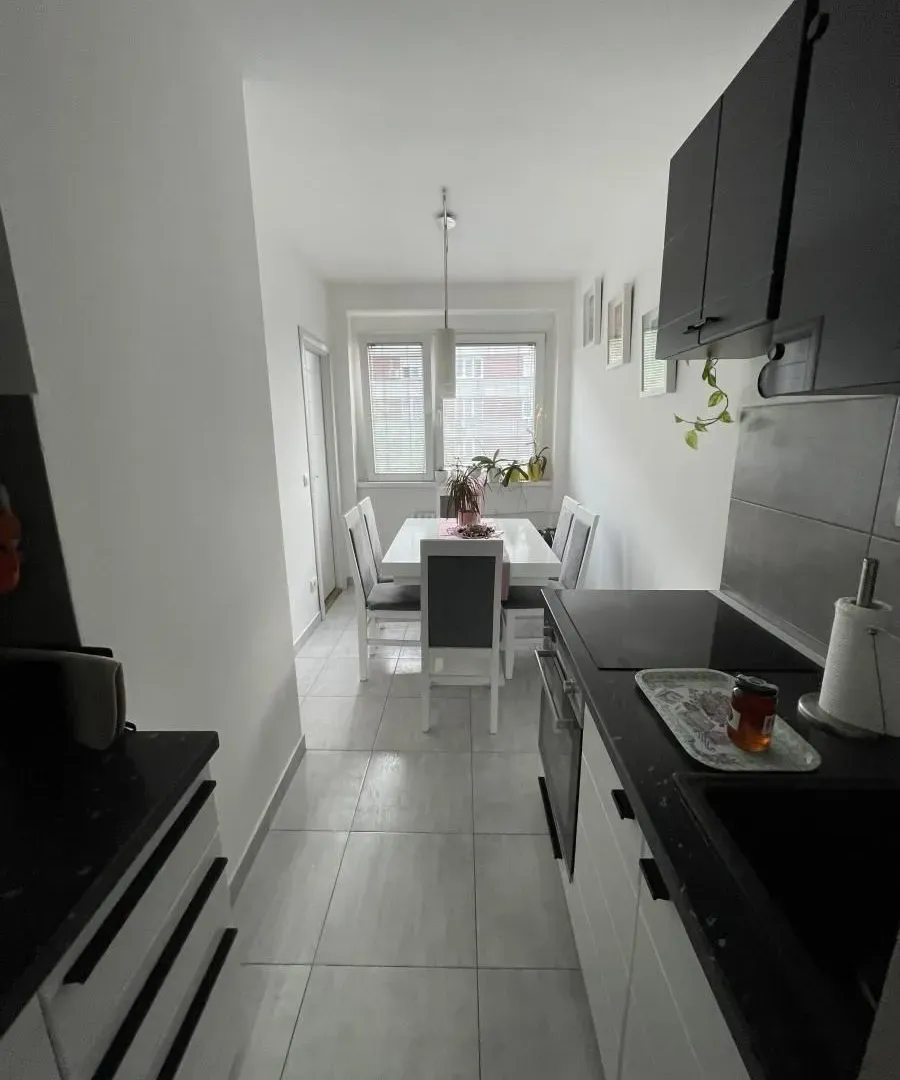 Prodaja, dvosoban stan, 54m², Železnička Stanica, Novi Sad Sve Podlokacije