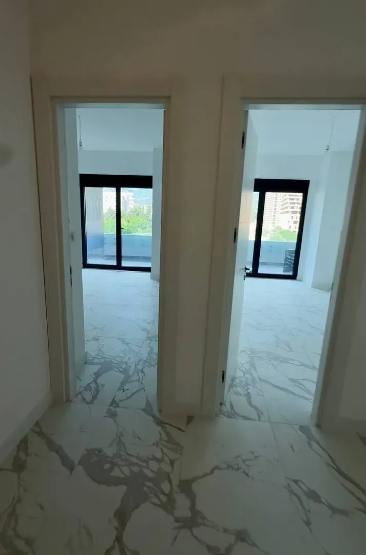 Prodaja, trosoban stan, 148m², Centar, Bar