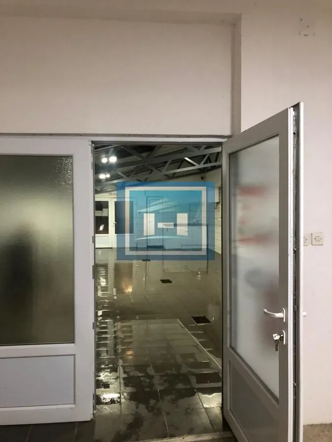 Rent, office space, 320m², Grad Stalać, Ćićevac