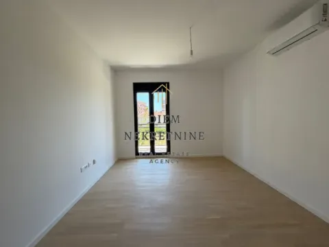 Rent, one bedroom apartment, 44m², Tološi, Podgorica - image 2